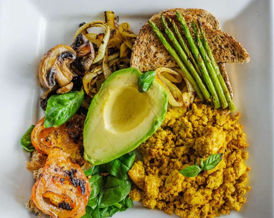 Café da manhã vegano completo Love Veg